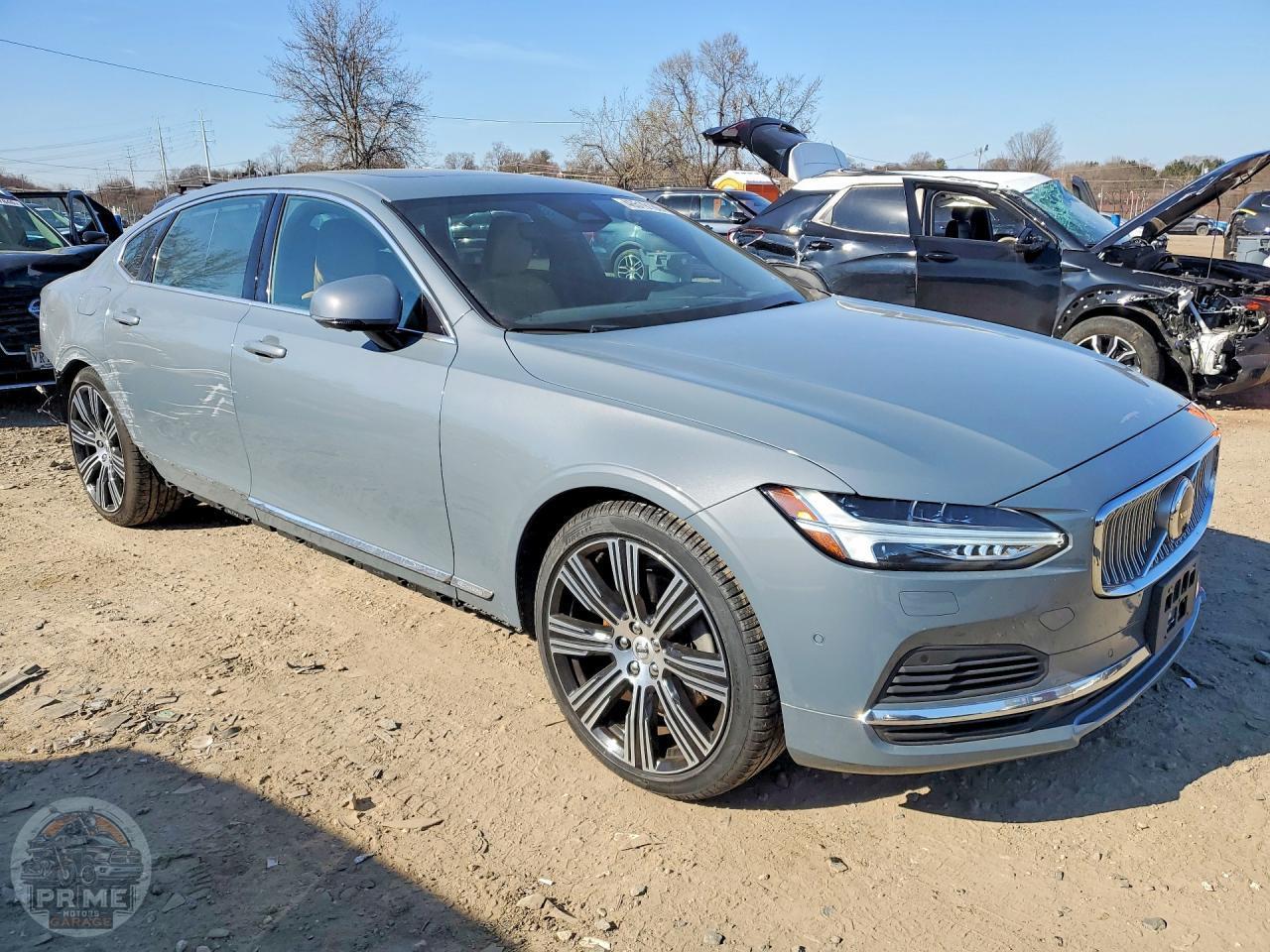 2023 VOLVO S90 — фото 4
