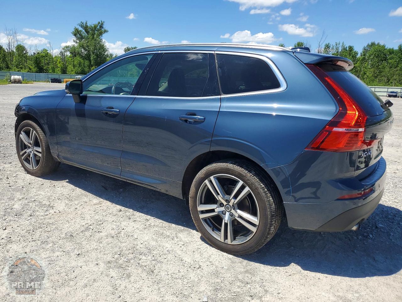 2021 VOLVO XC60 — фото 2