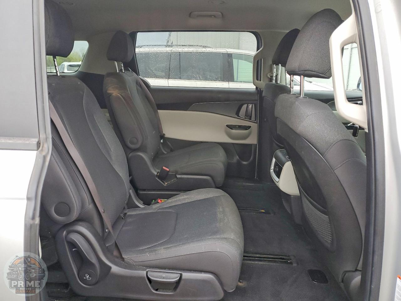 2022 KIA CARNIVAL — фото 11