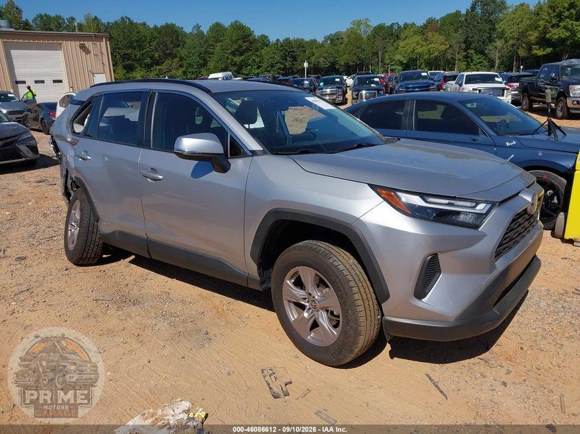 2024 TOYOTA RAV4 HYBRID XLE — фото 1