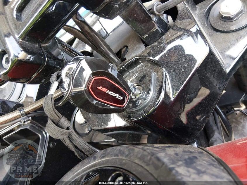2025 HARLEY-DAVIDSON FLTRXSTSE (CVO ROAD GLIDE ST) — фото 11