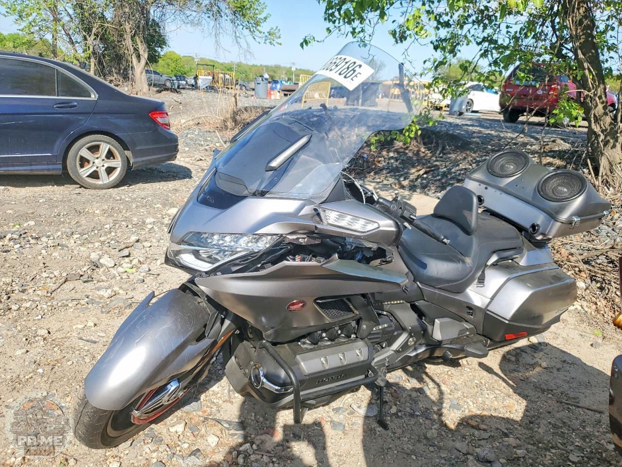2018 HONDA GL1800 — фото 3