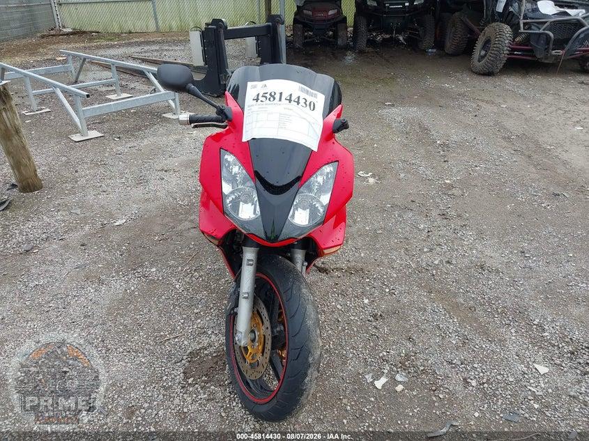2002 HONDA VFR800 — фото 5