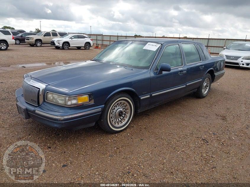 1996 LINCOLN TOWN CAR EXECUTIVE — фото 2