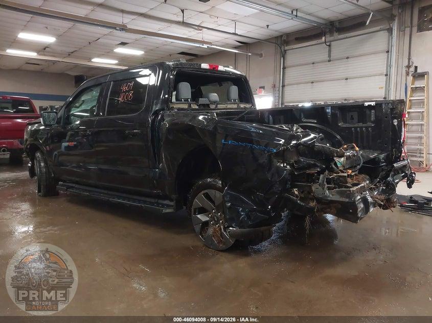2022 FORD F-150 LIGHTNING LARIAT — фото 6