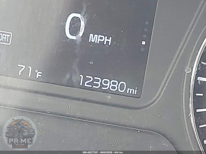 2019 KIA SORENTO 2.4L LX — фото 16