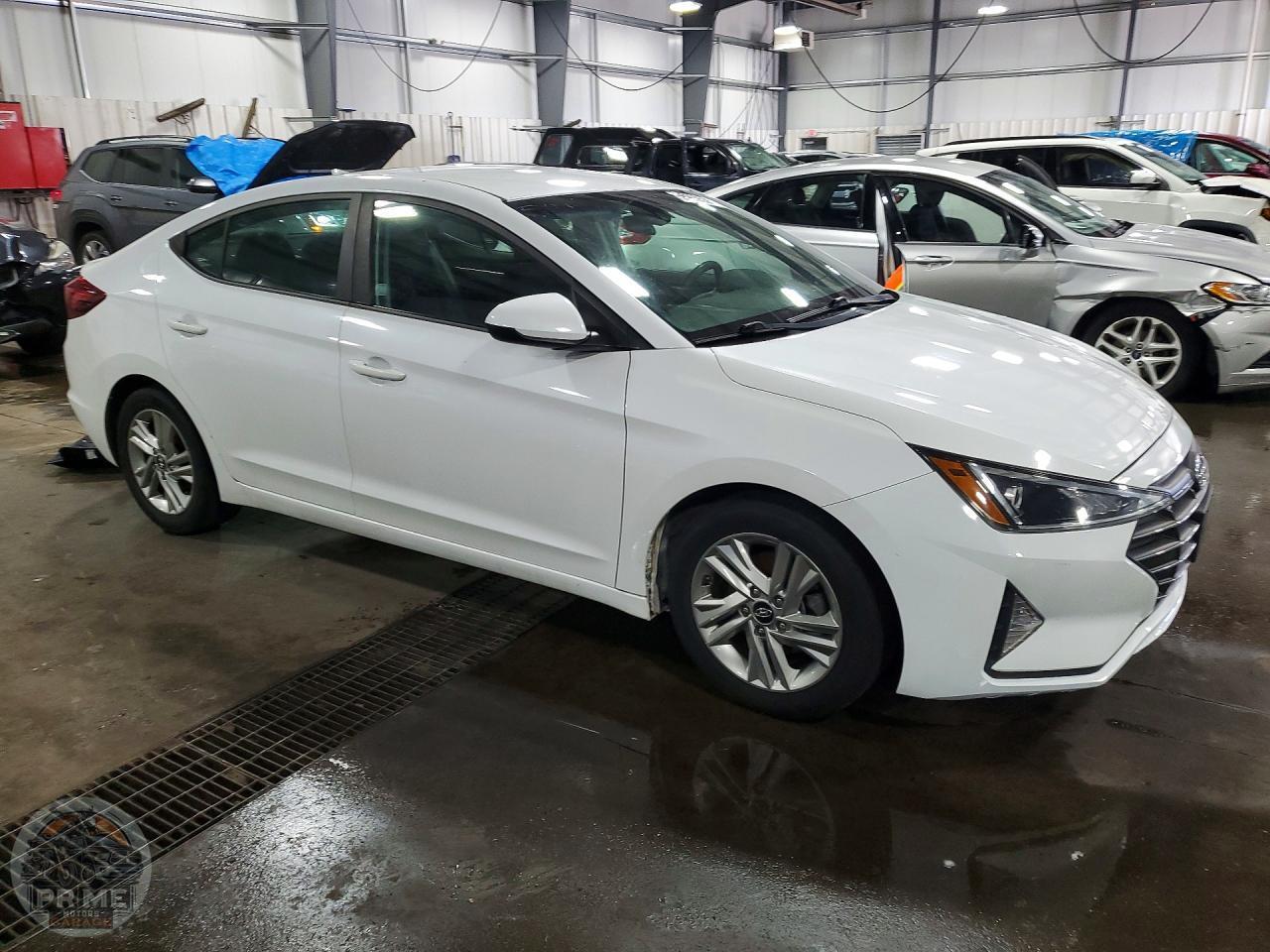 2020 HYUNDAI ELANTRA — фото 4