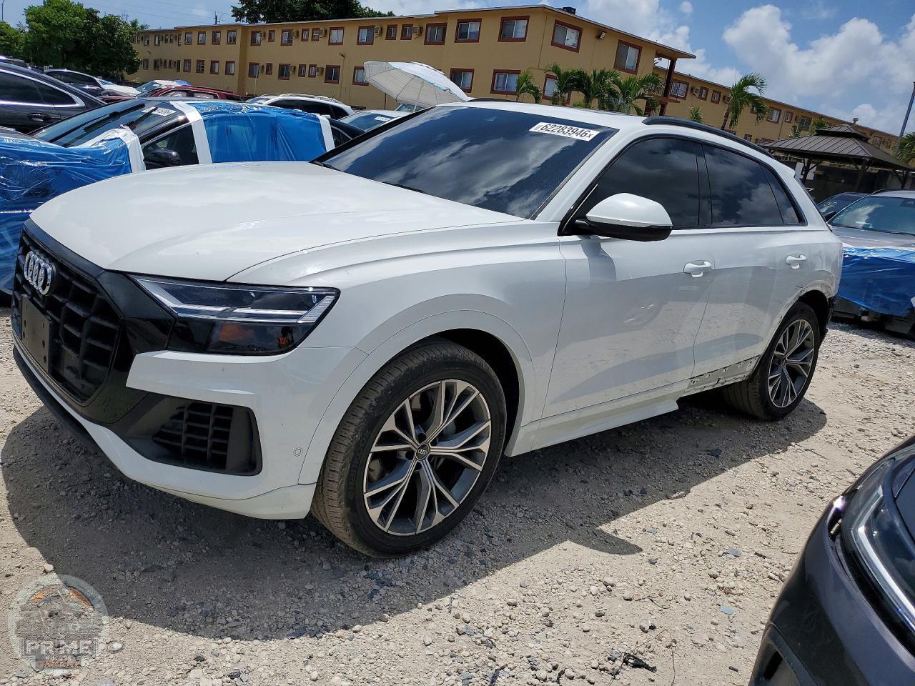 2021 AUDI Q8 — фото 1