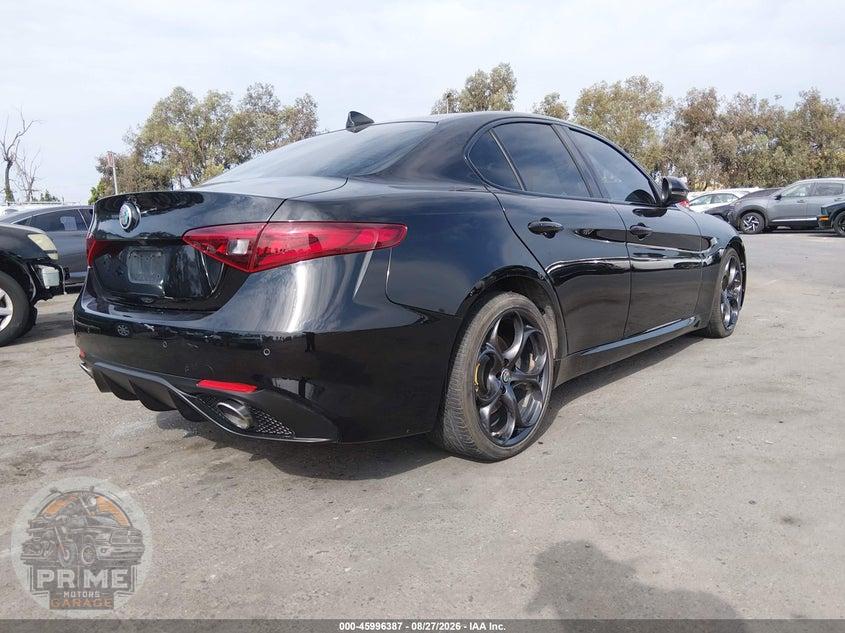 2017 ALFA ROMEO GIULIA TI RWD — фото 4