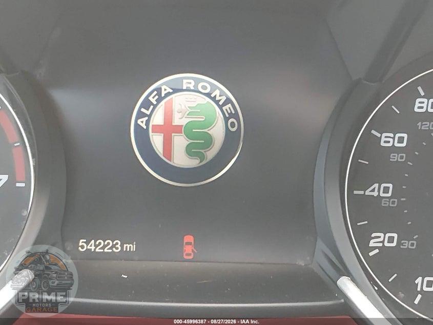 2017 ALFA ROMEO GIULIA TI RWD — фото 7
