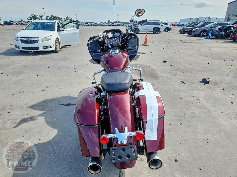 2023 INDIAN MOTORCYCLE CO. CHALLENGER — фото 4