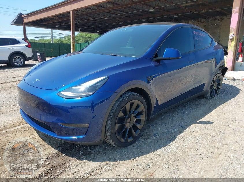2025 TESLA MODEL Y LONG RANGE DUAL MOTOR ALL-WHEEL DRIVE — фото 2