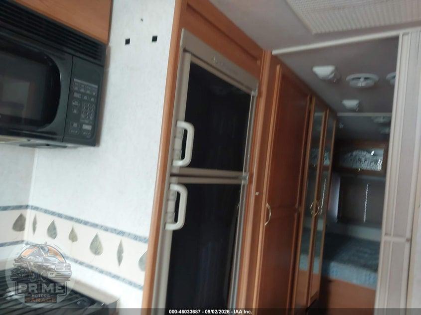2002 WORKHORSE CUSTOM CHASSIS MOTORHOME CHASSIS P3500 — фото 13
