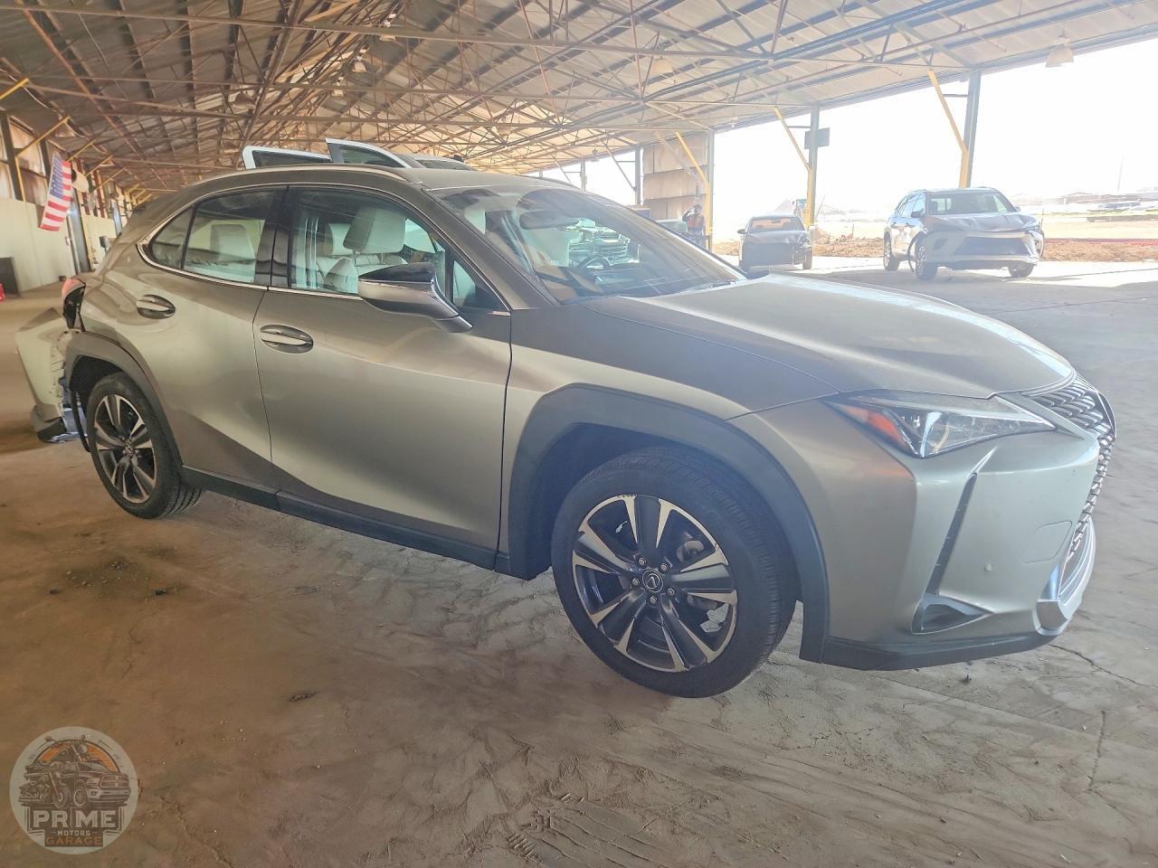 2021 LEXUS UX — фото 4