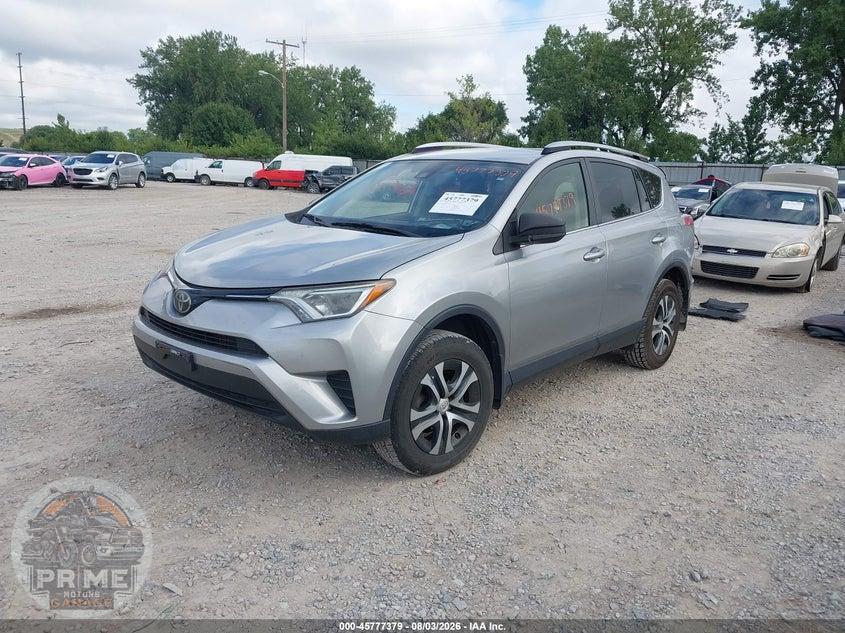 2018 TOYOTA RAV4 LE — фото 2