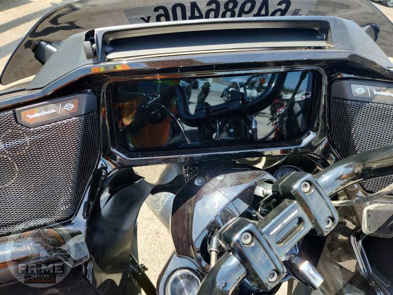 2025 HARLEY-DAVIDSON FLTRXSTSE (CVO ROAD GLIDE ST) — фото 7