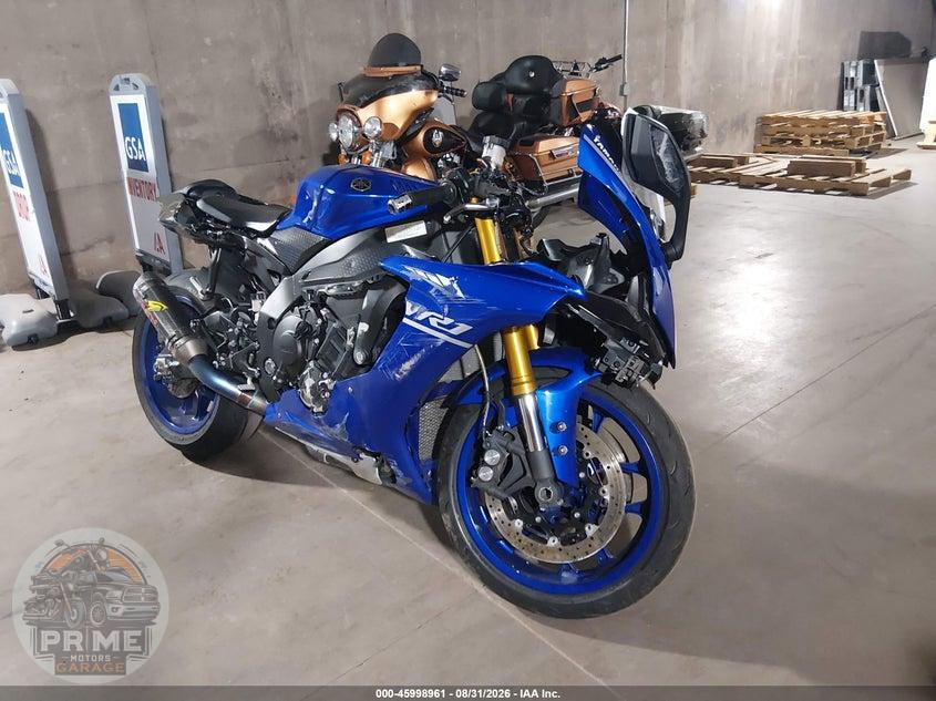 2017 YAMAHA YZFR1 — фото 1