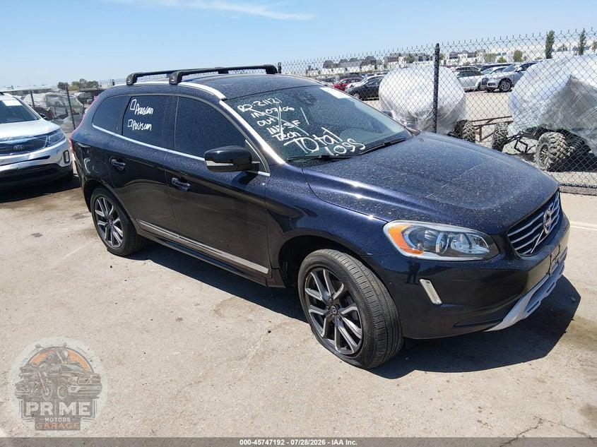2017 VOLVO XC60 T6 DYNAMIC — фото 1