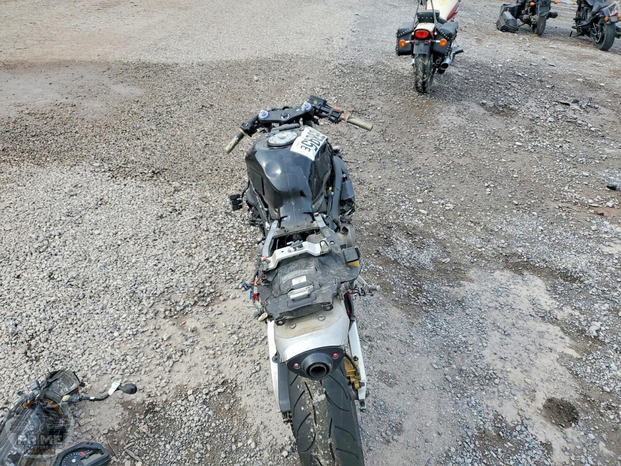 2003 HONDA CBR600 — фото 4