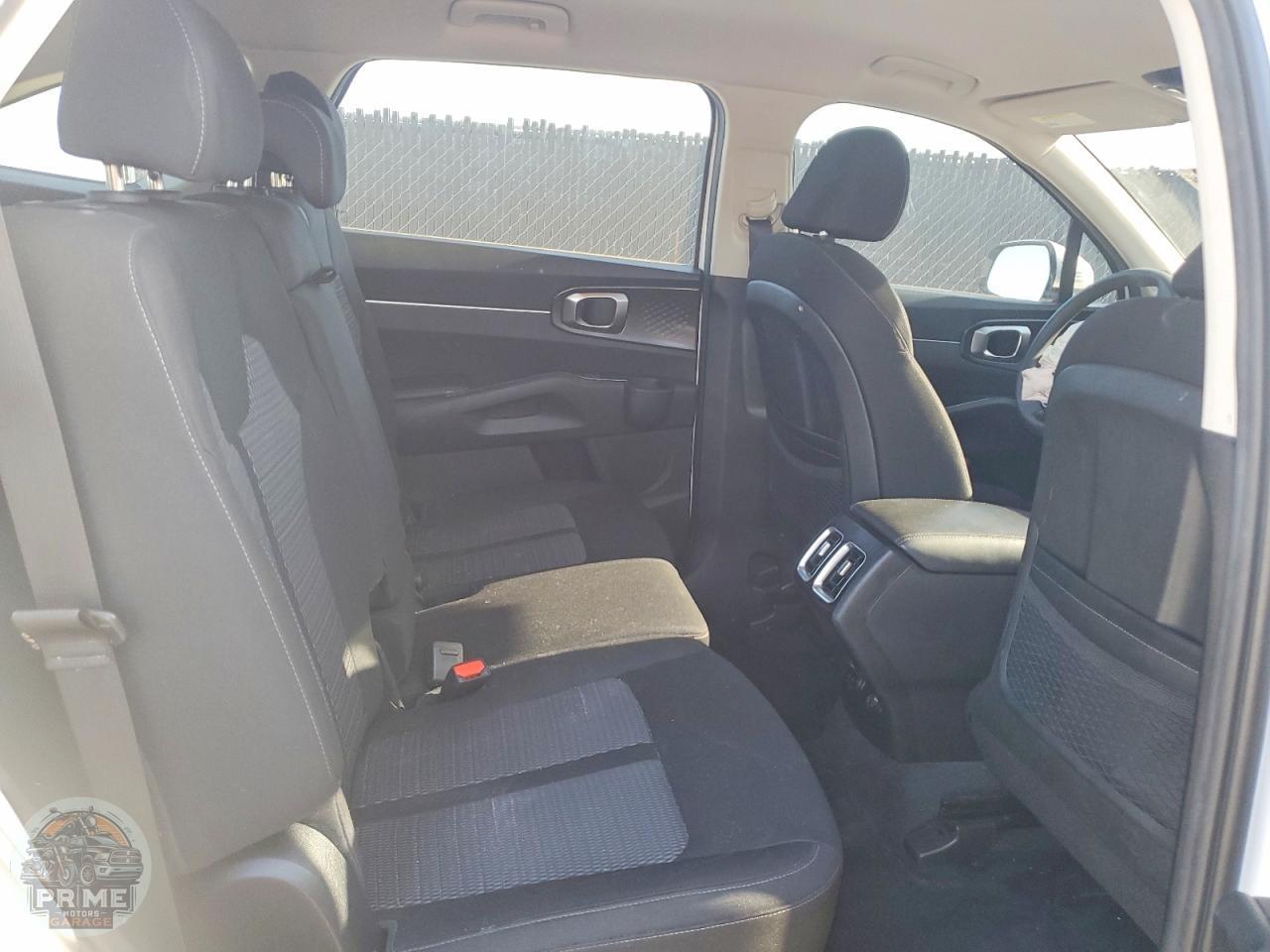2022 KIA SORENTO — фото 11