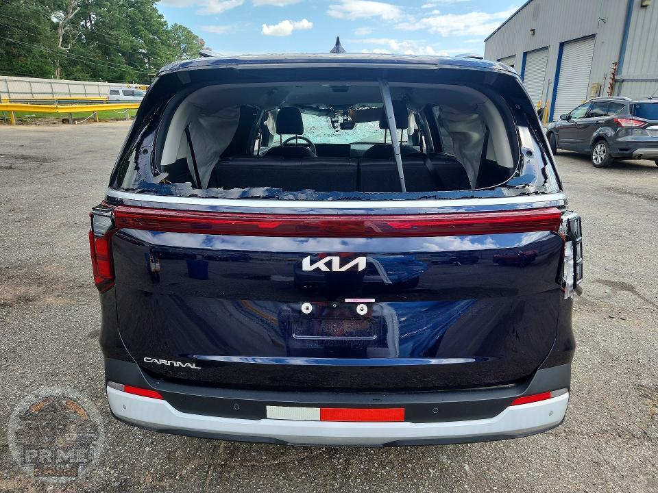 2025 KIA CARNIVAL — фото 6
