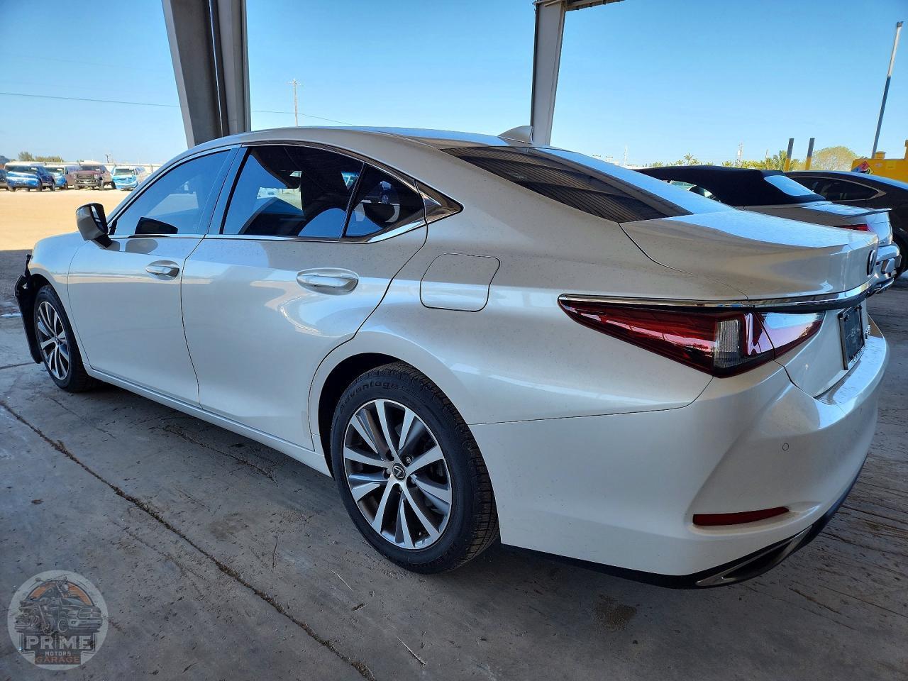 2020 LEXUS ES — фото 2