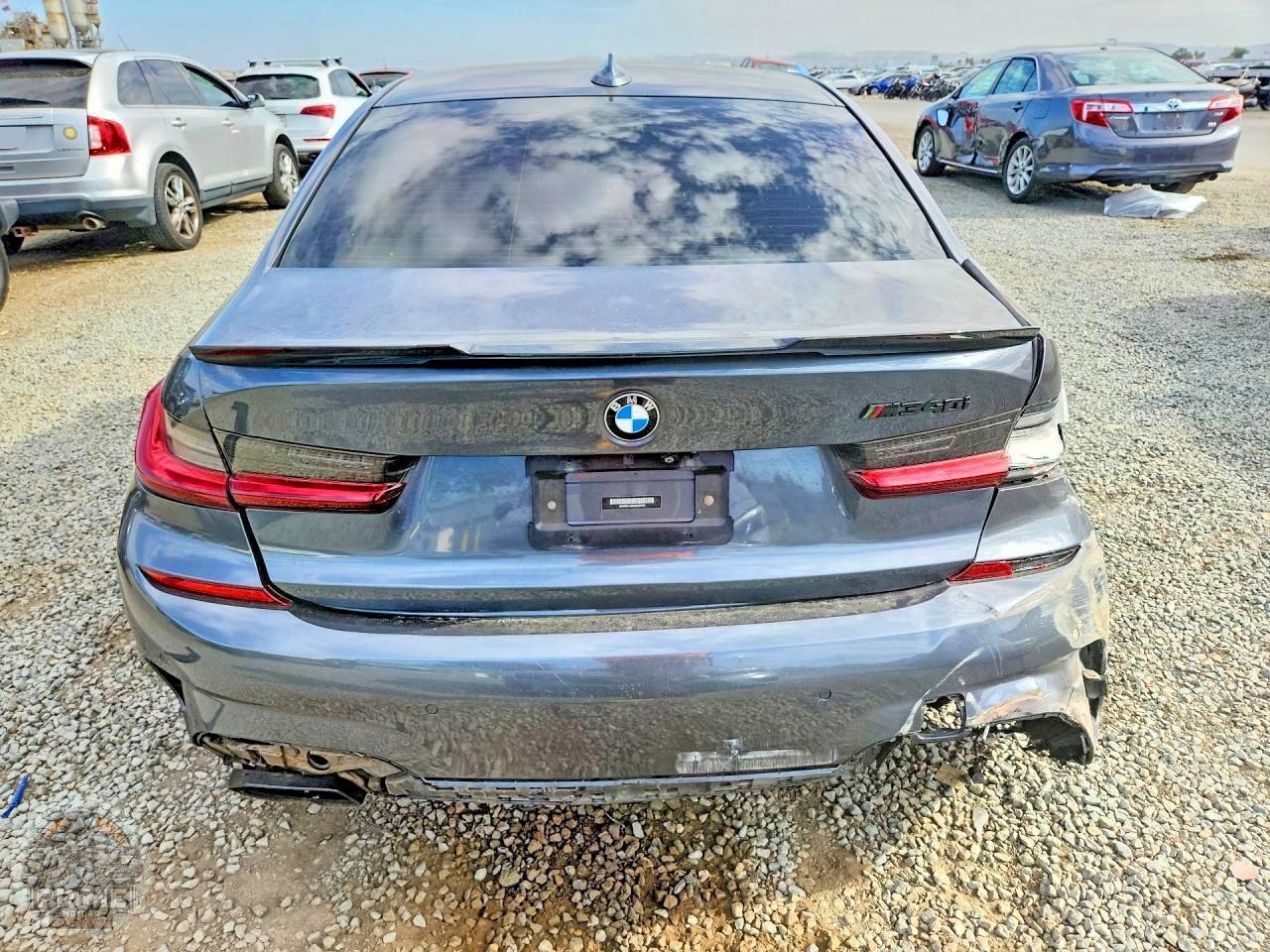 2022 BMW 3 SERIES — фото 5