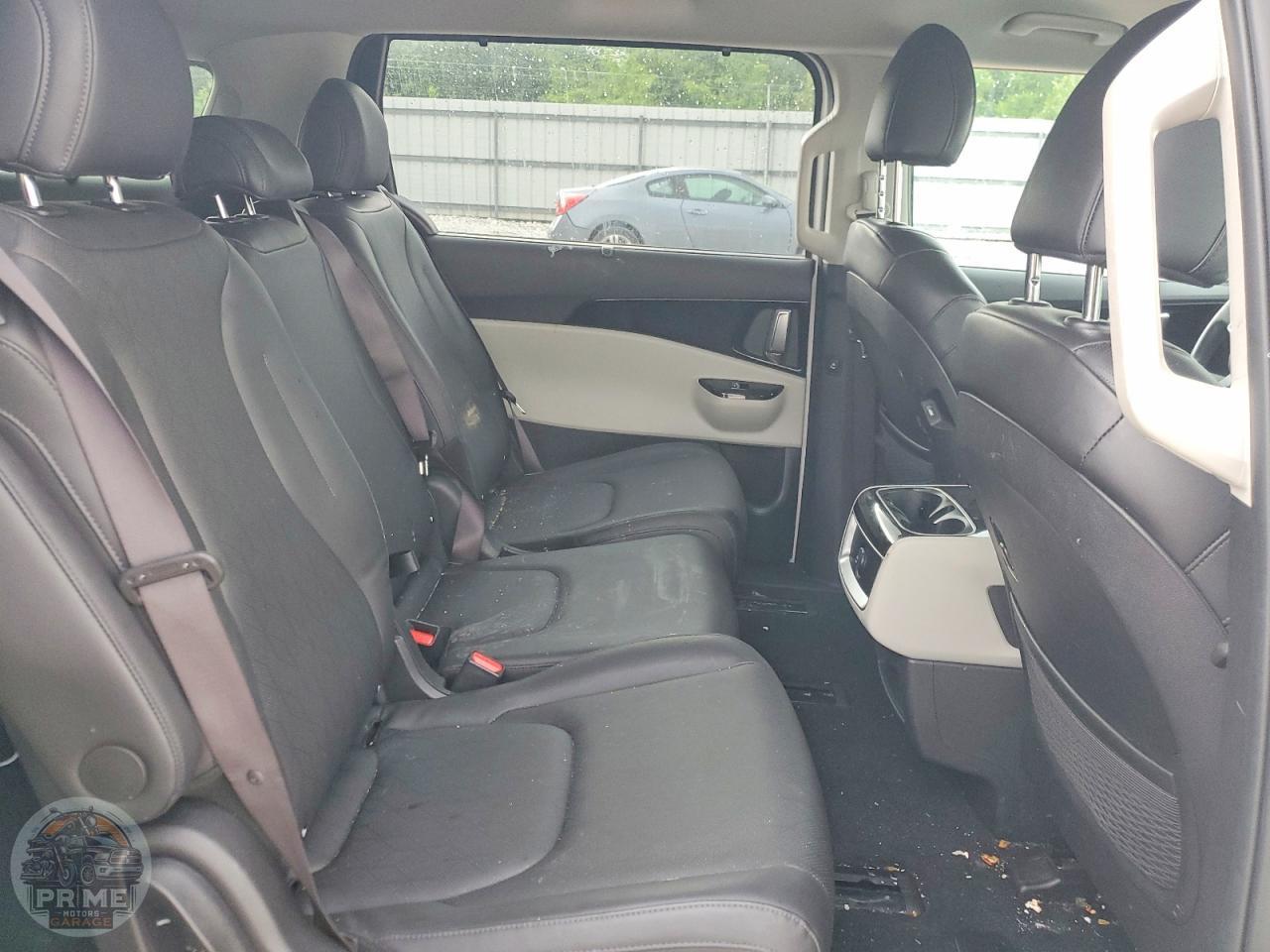2024 KIA CARNIVAL — фото 10