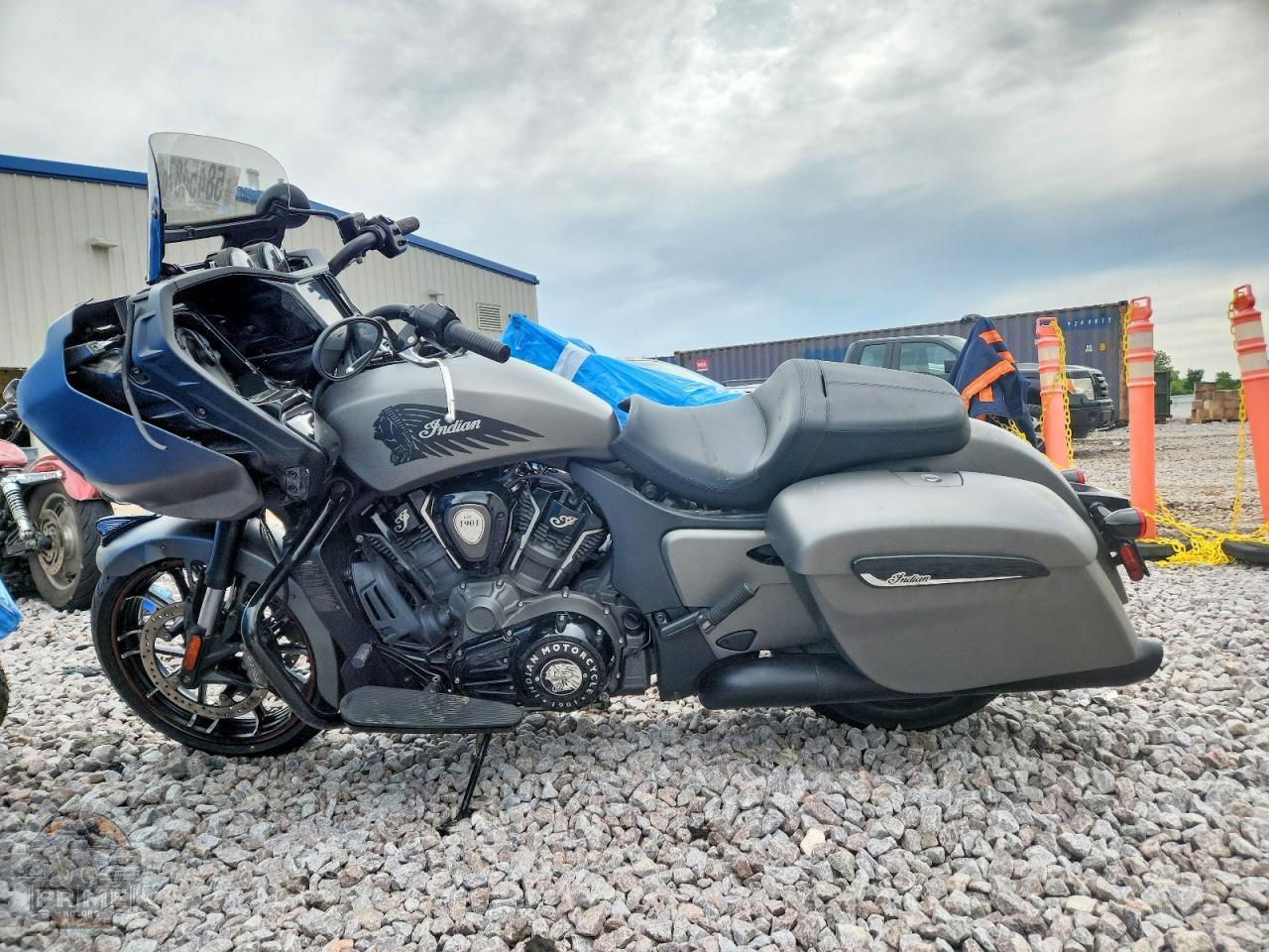2023 INDIAN MOTORCYCLE CO. CHALLENGER — фото 3