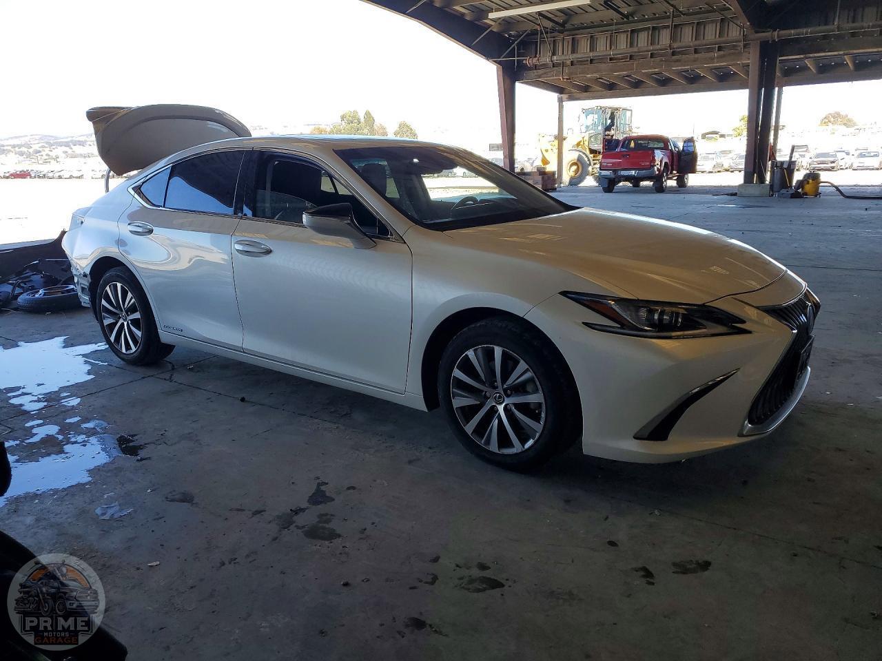 2021 LEXUS ES — фото 4