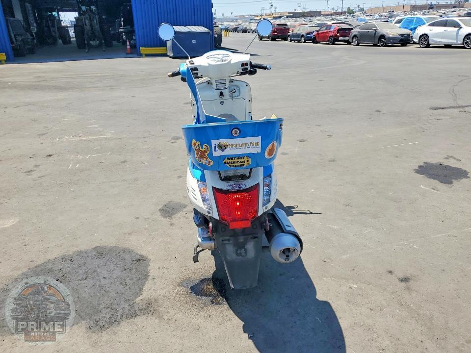 2013 KYMCO USA INC LIKE — фото 4