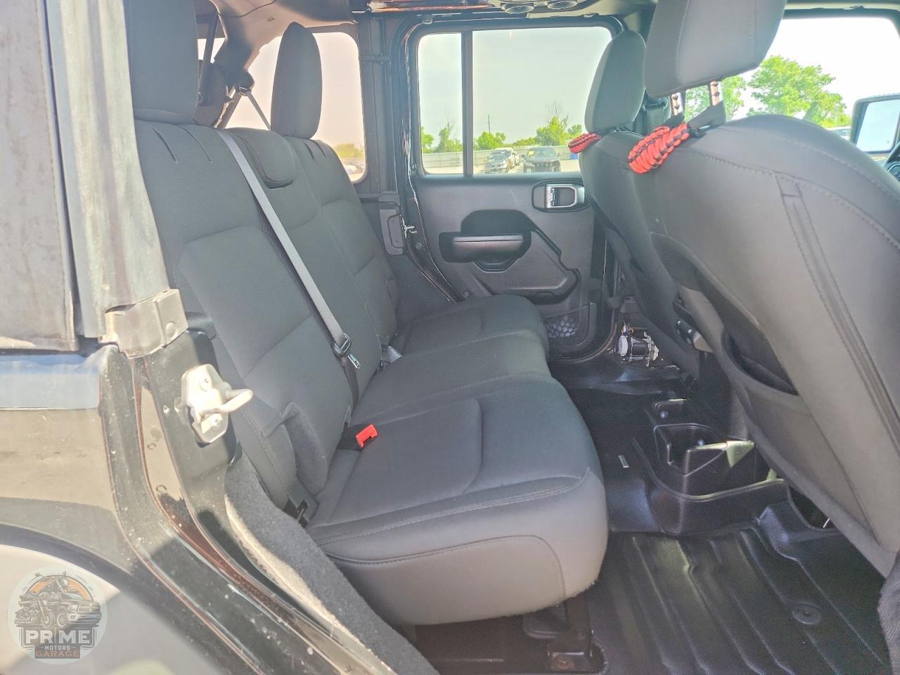 2020 JEEP WRANGLER — фото 33