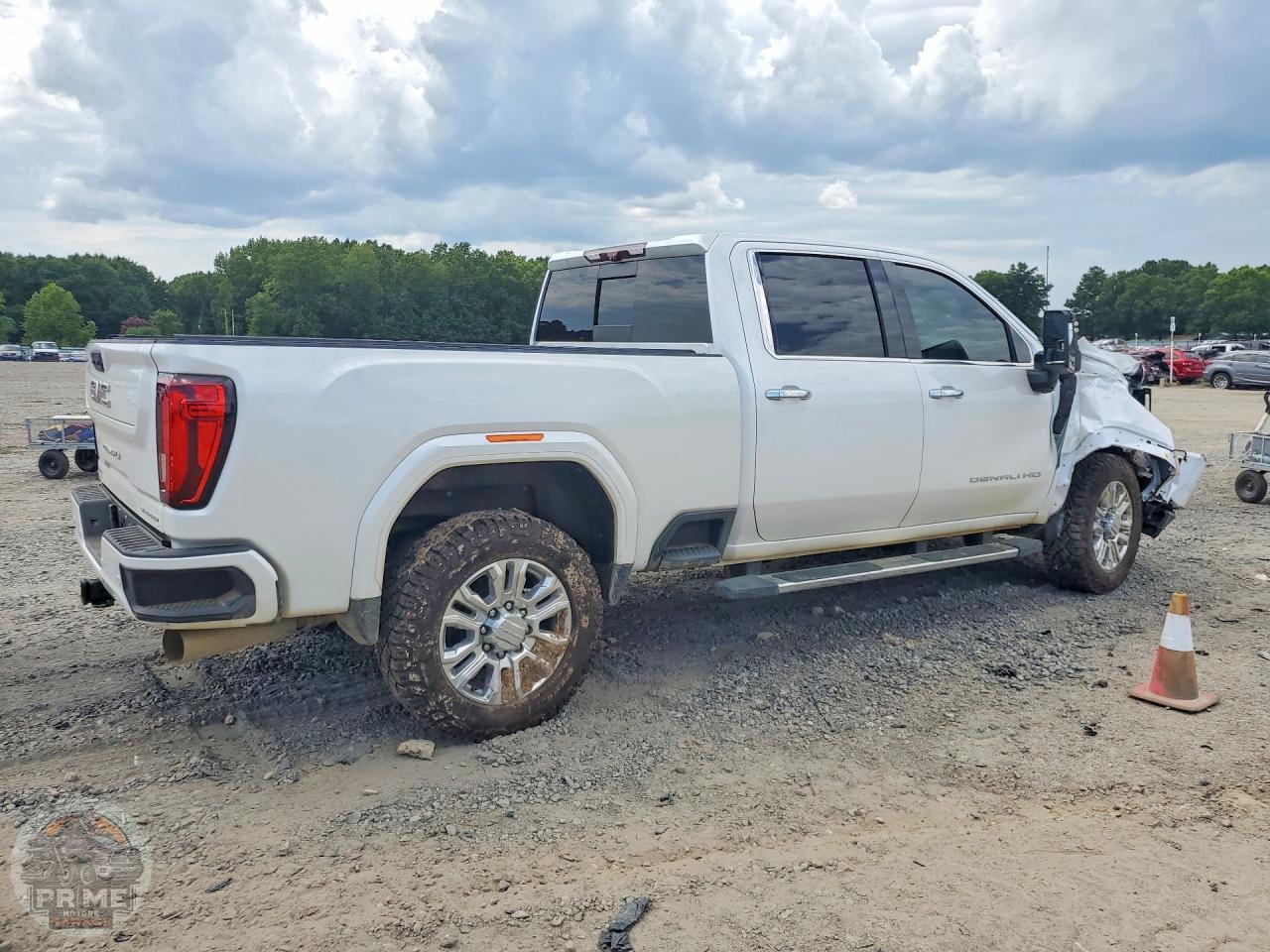 2020 GMC SIERRA — фото 3