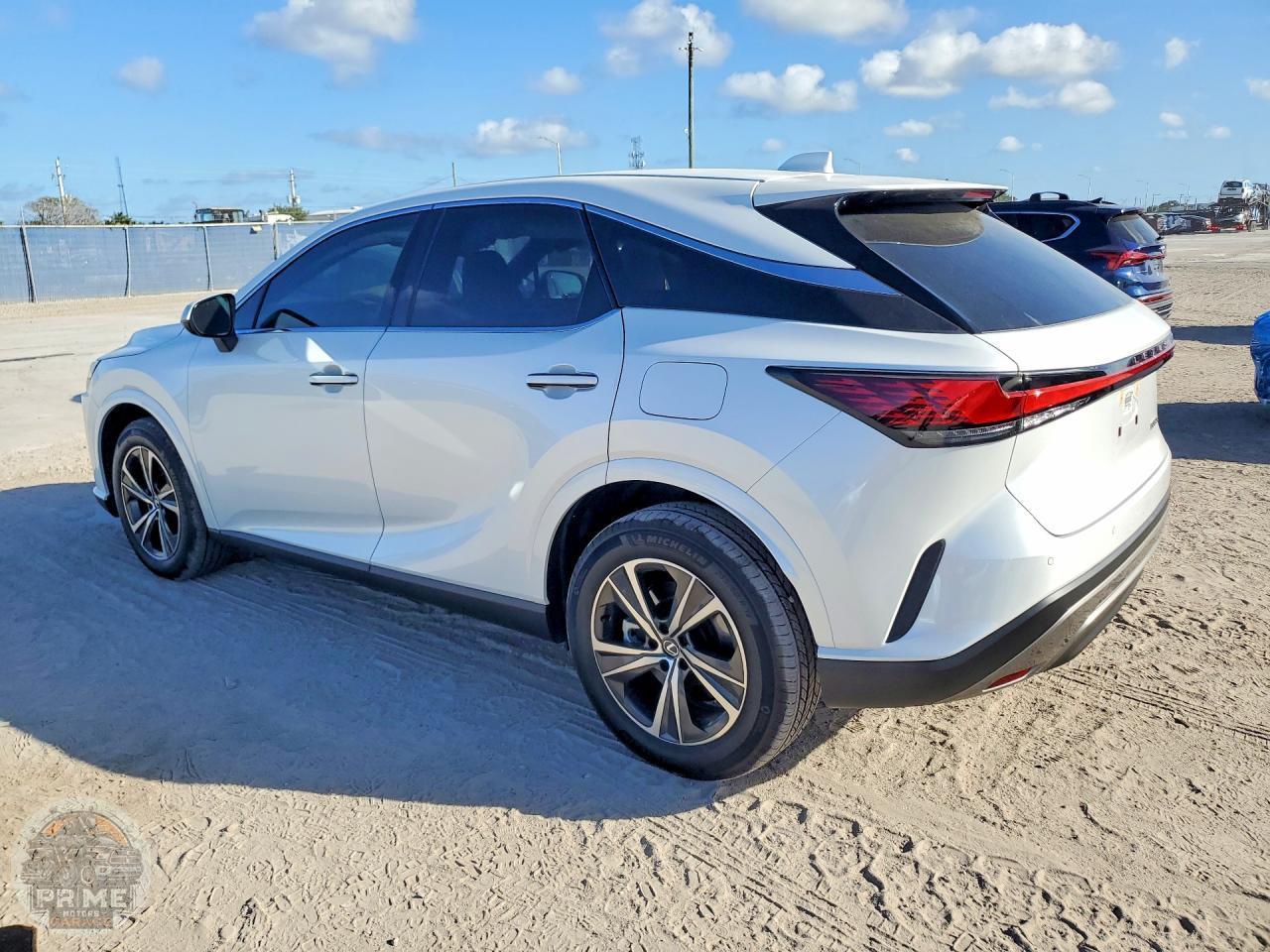 2025 LEXUS RX — фото 2