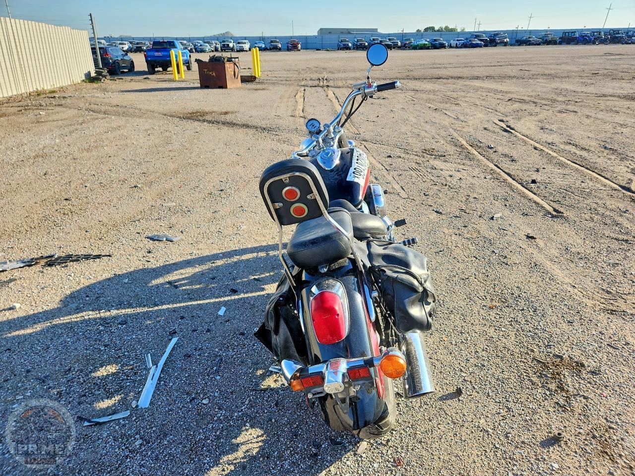 1999 HONDA VT750 — фото 8