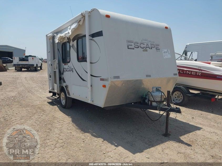 2012 SPREE ESCAPE 15' BUMPER PULL TRAVEL TRAILER — фото 1