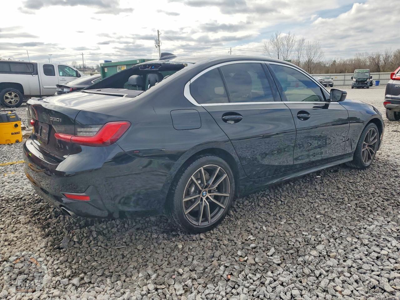 2020 BMW 3 SERIES — фото 3