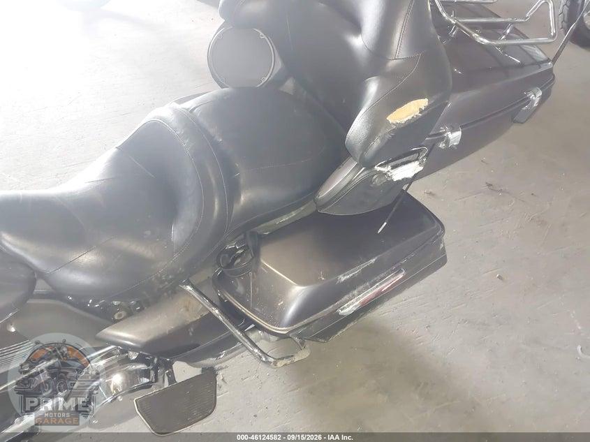 2014 HARLEY-DAVIDSON FLHTK (ULTRA LIMITED) ELECTRA GLIDE ULTRA LTD — фото 16