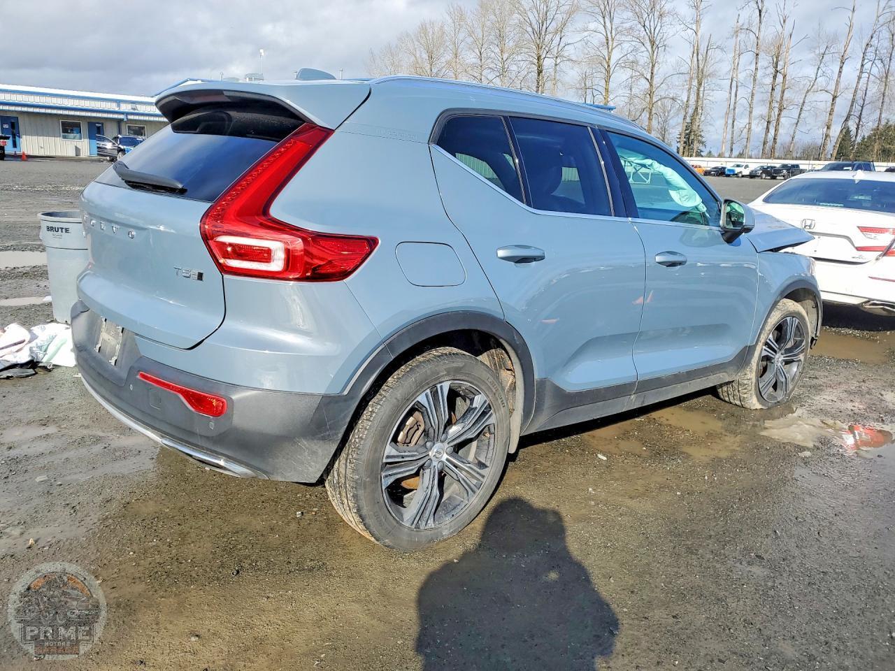 2020 VOLVO XC40 — фото 12