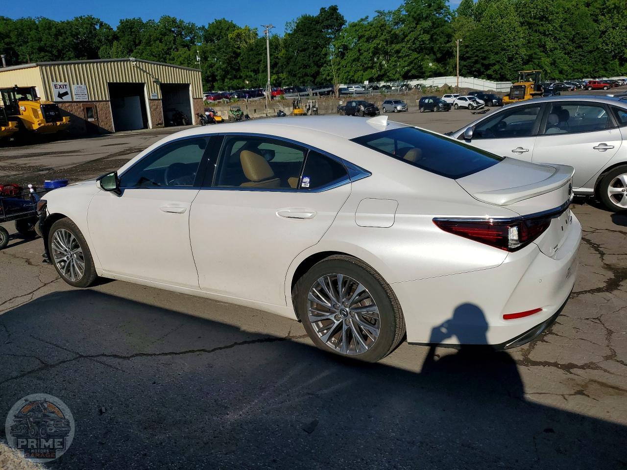 2021 LEXUS ES — фото 2