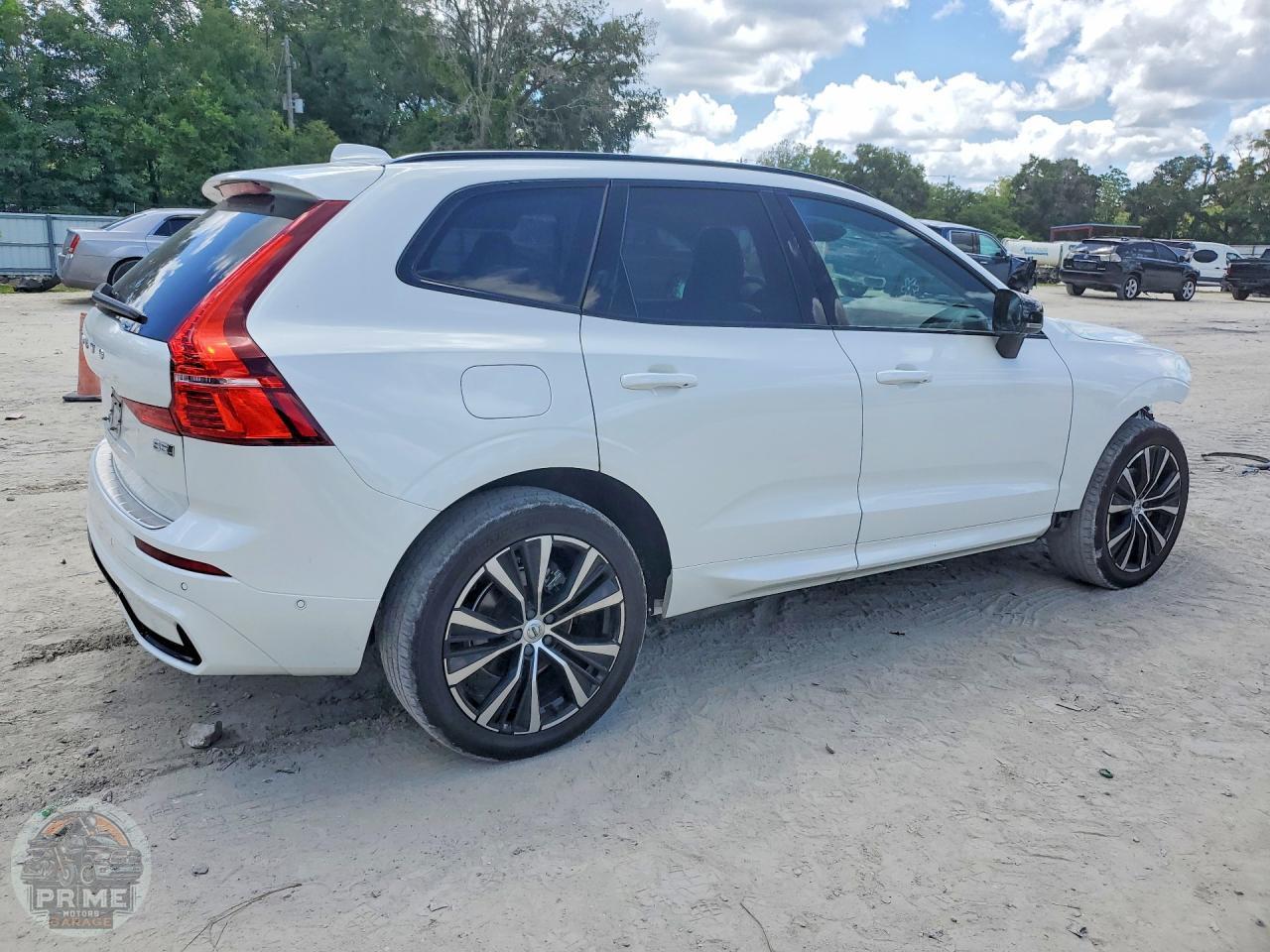 2024 VOLVO XC60 — фото 3