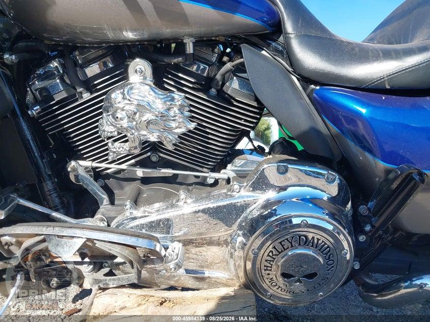 2017 HARLEY-DAVIDSON FLHTKL (ULTRA LIMITED LOW) ULTRA LIMITED LOW — фото 9