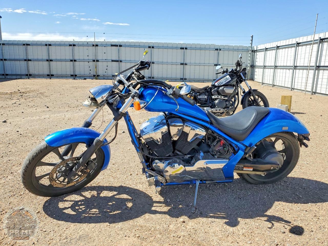 2016 HONDA VT1300 — фото 3
