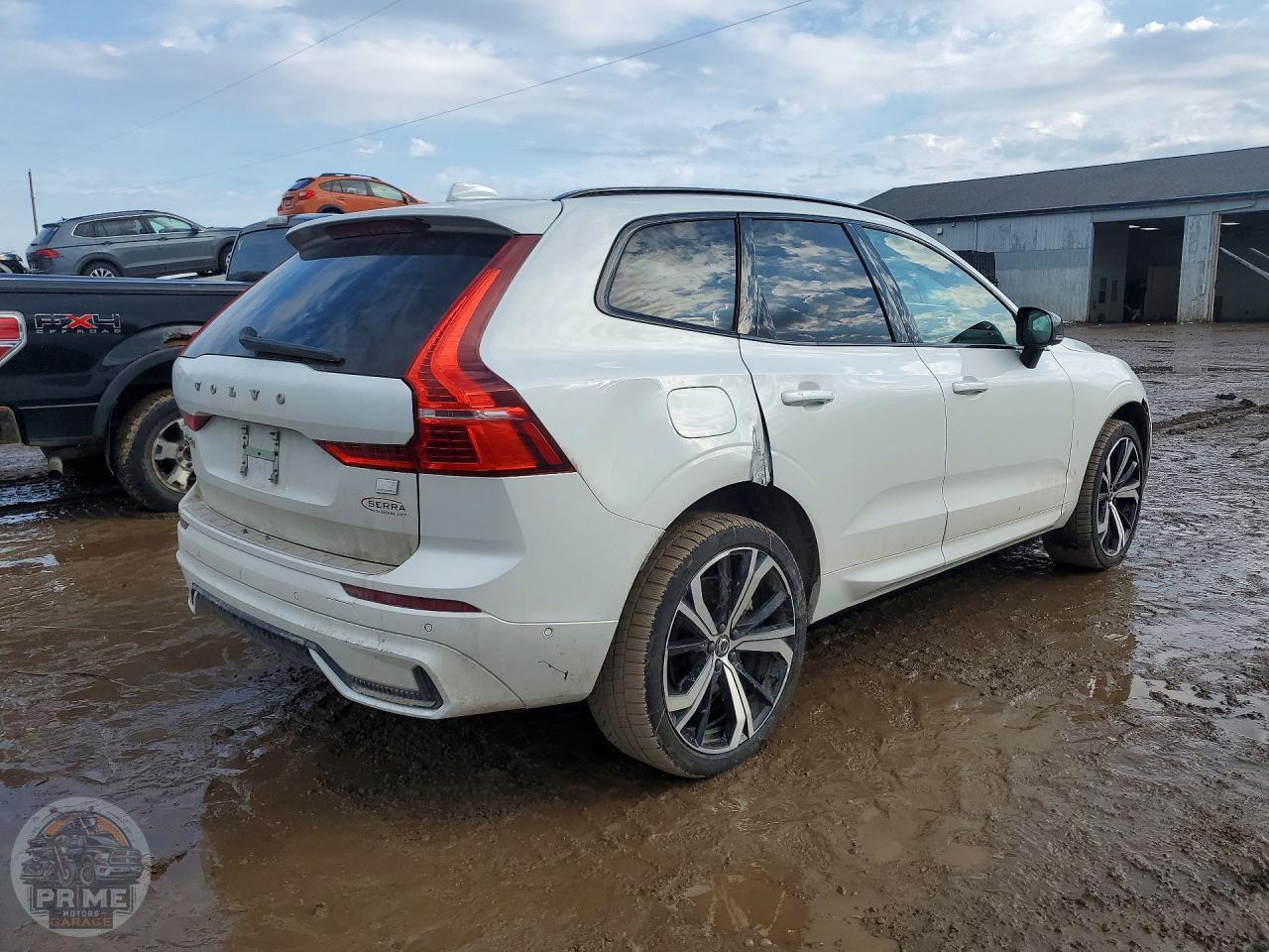 2024 VOLVO XC60 — фото 3