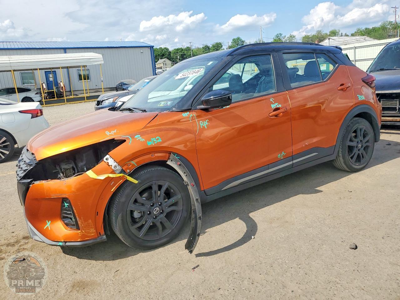 2021 NISSAN KICKS — фото 1