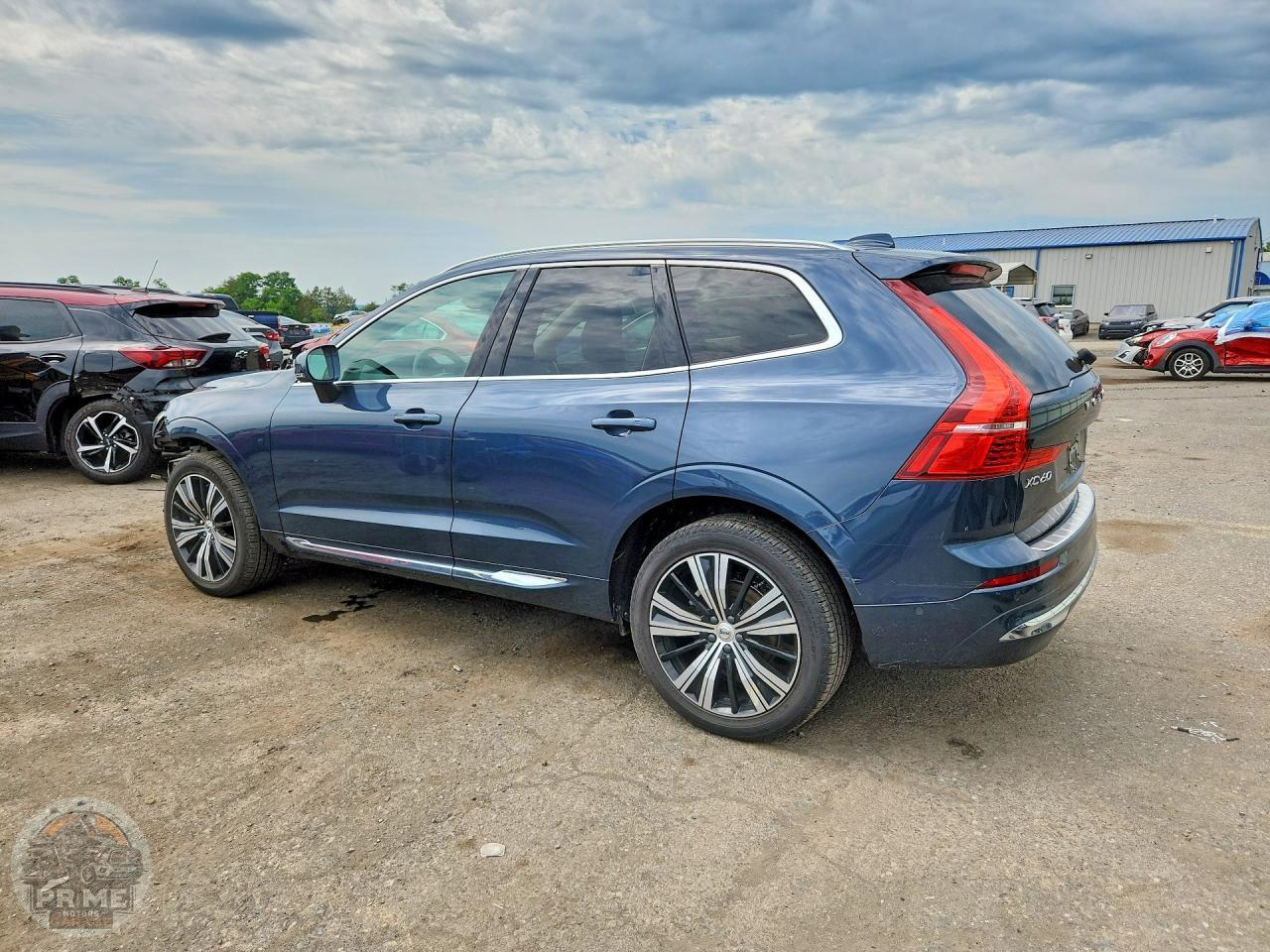 2023 VOLVO XC60 — фото 2