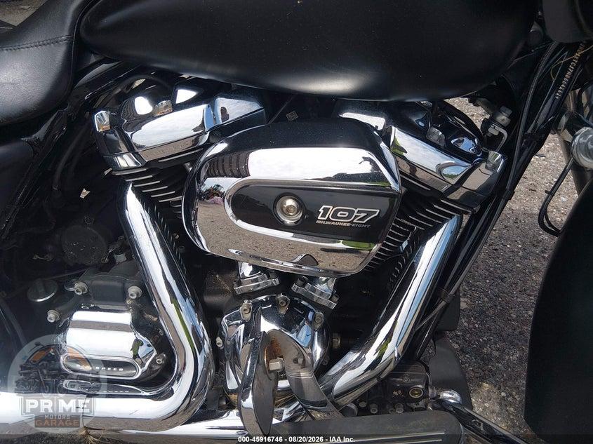 2017 HARLEY-DAVIDSON FLTRXS (ROAD GLIDE SPECIAL) ROAD GLIDE SPECIAL — фото 8