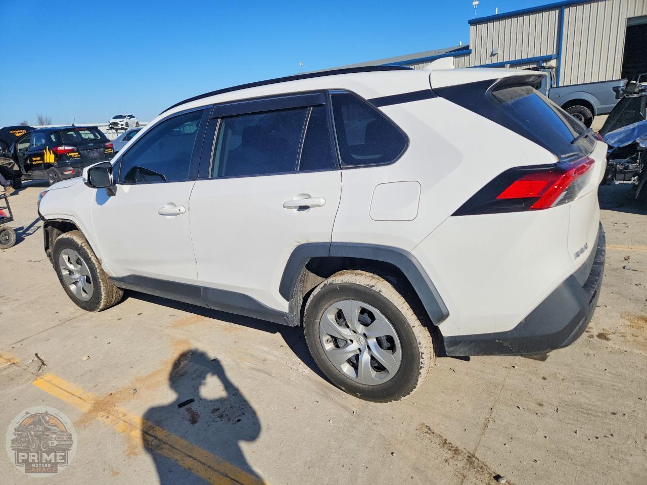 2020 TOYOTA RAV4 — фото 2