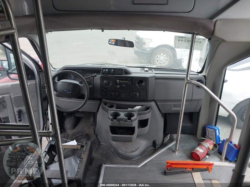 2011 FORD E-350 CUTAWAY — фото 6