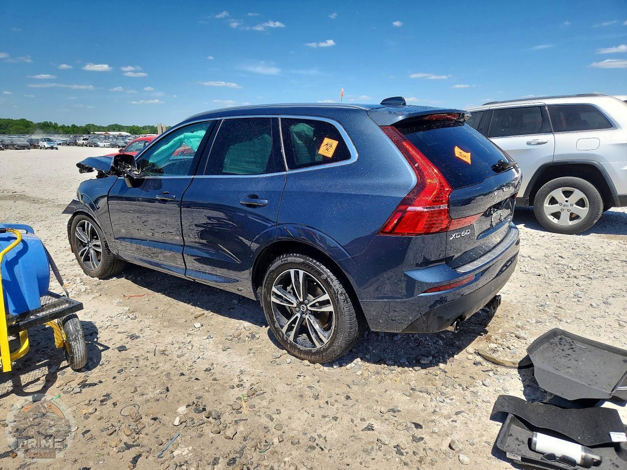 2020 VOLVO XC60 — фото 4